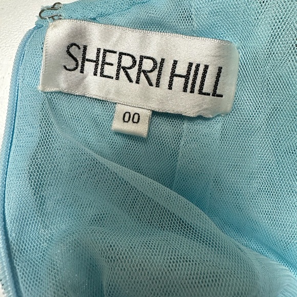 Sherri Hill prom dress - Picture 2 of 3